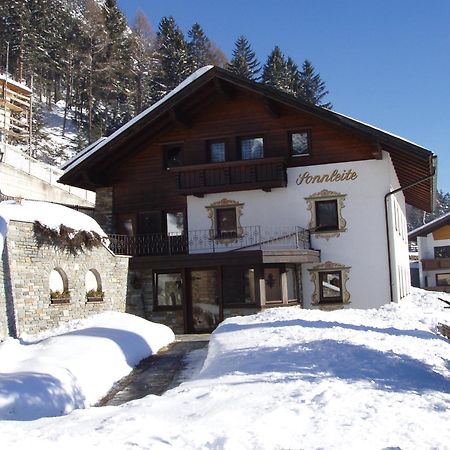 Haus Sonnleite Apartment Trins Exterior photo